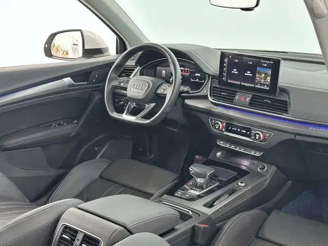 Audi Q5L — Фото автомобиля 13