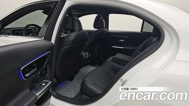 Mercedes-Benz C-Class W206 — Фото автомобиля 16