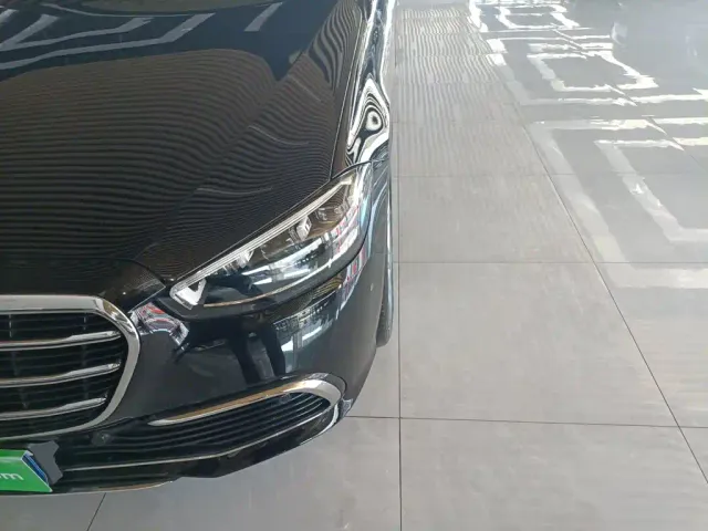 Mercedes-Benz S-Class — Фото автомобиля 23