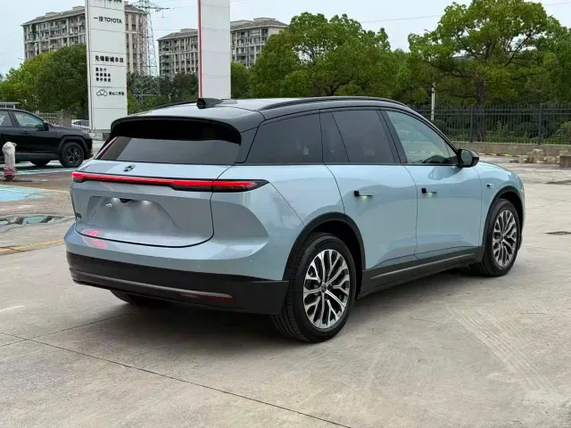 Nio ES6 — Фото автомобиля 15