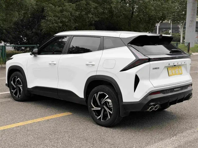 Geely Boyue — Фото автомобиля 7
