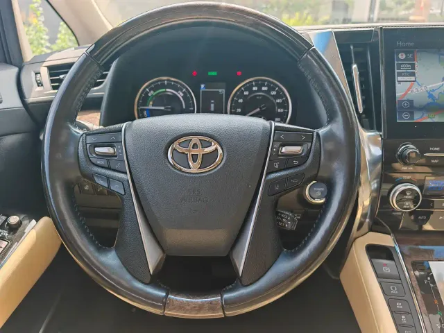 Toyota Alphard 2021 Hybrid 2.5L Premium — Фото автомобиля 5