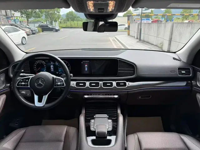 Mercedes-Benz GLE-Class — Фото автомобиля 10