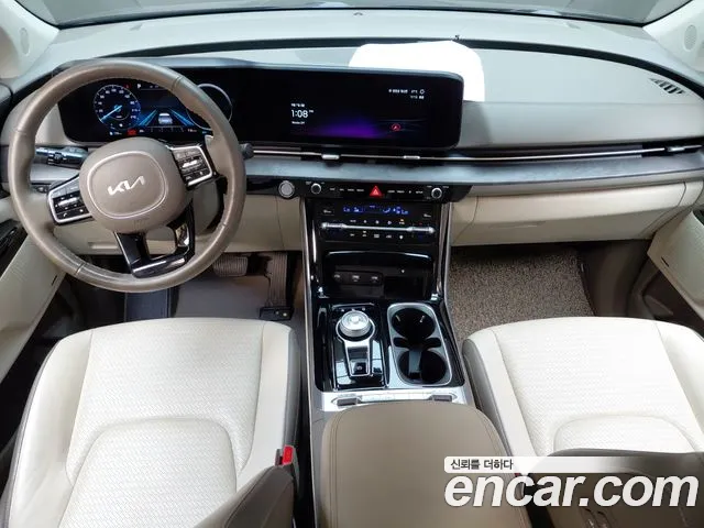 Kia Carnival Generation 4 — Фото автомобиля 10