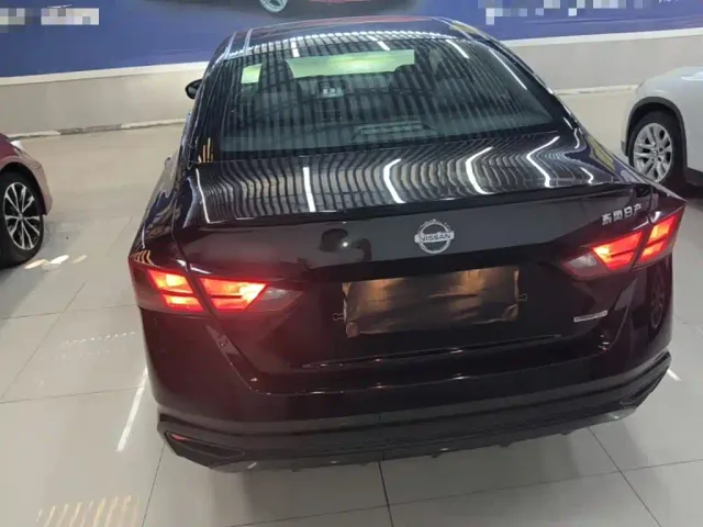 Nissan Teana — Фото автомобиля 5