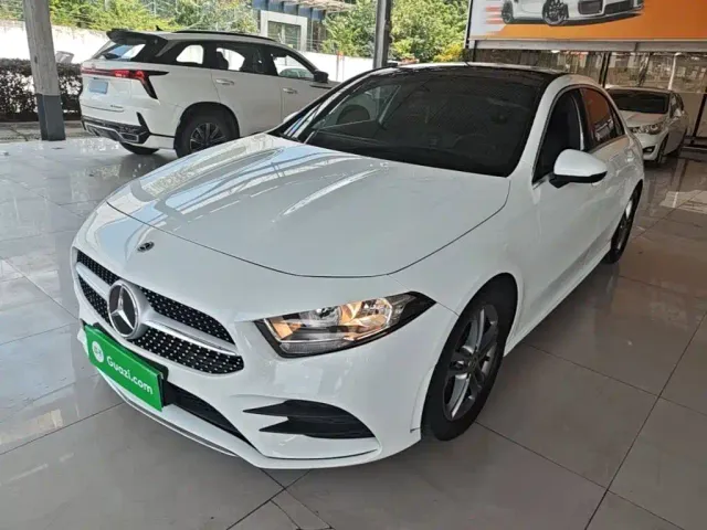 Фотография автомобиля — Mercedes-Benz A-Class