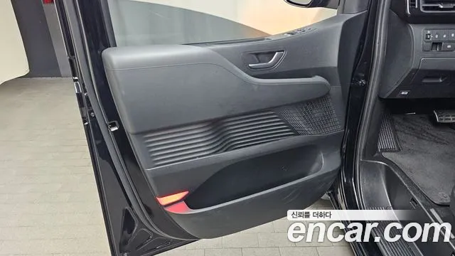 Hyundai Staria Staria Lounge 9 мест — Фото автомобиля 23