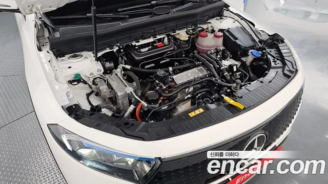 Mercedes-Benz EQB X243 — Фото автомобиля 6