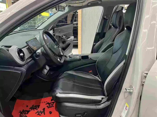 BYD Seal 05 DM-i — Фото автомобиля 4