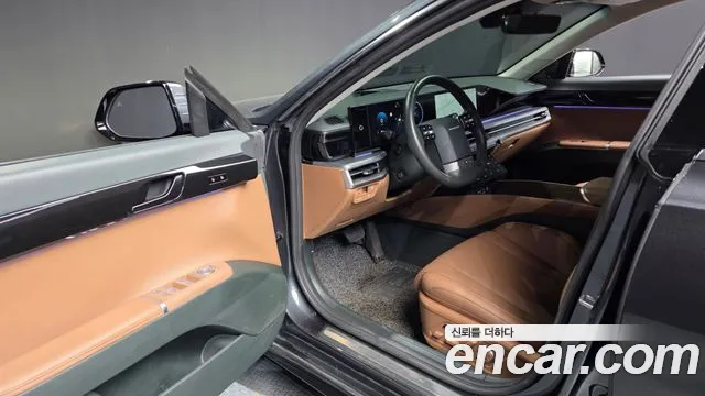 Hyundai Grandeur Grandeur (GN7) 2.5 Бензин 2WD — Фото автомобиля 8