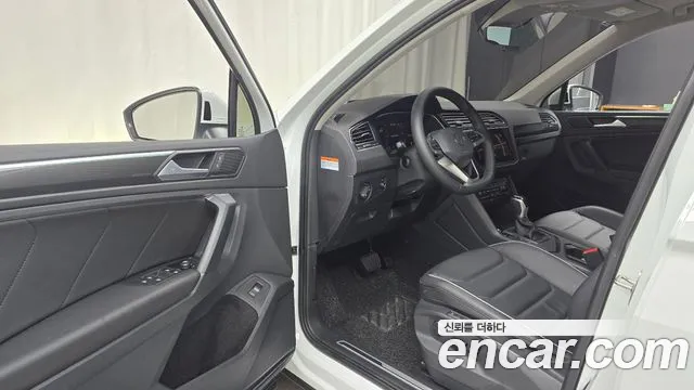 Volkswagen Tiguan Tiguan 2 поколение 2.0 TDI Prestige — Фото автомобиля 10