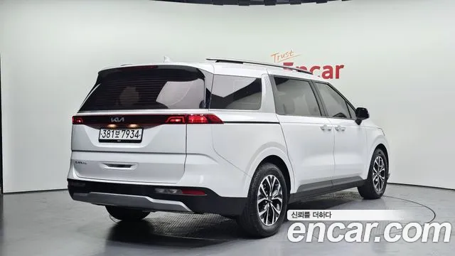 Kia Canival Carnival 4 поколение Бензин 9 мест Prestige — Фото автомобиля 2