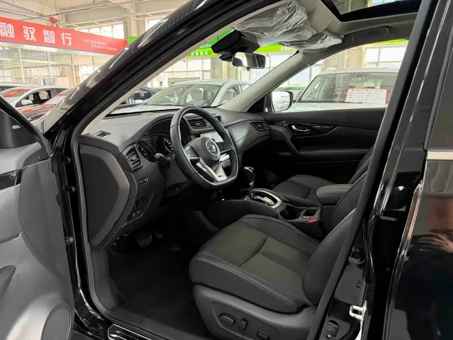 Nissan X-Trail — Фото автомобиля 7