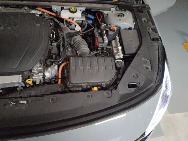 Geely Galaxy L6 — Фото автомобиля 22
