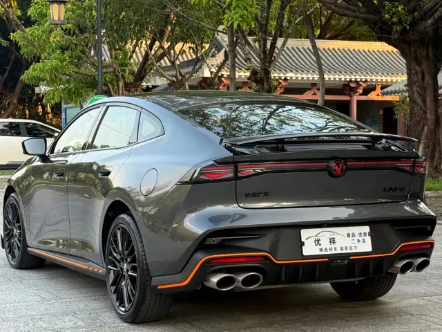 Changan UNI-V — Фото автомобиля 17