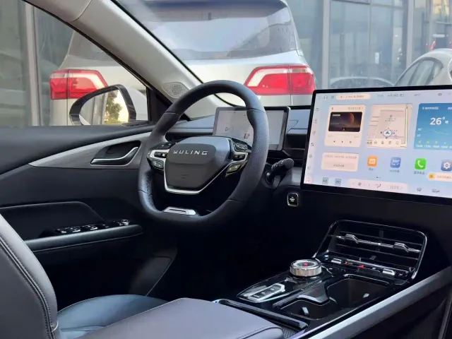 Wuling Starlight — Фото автомобиля 6