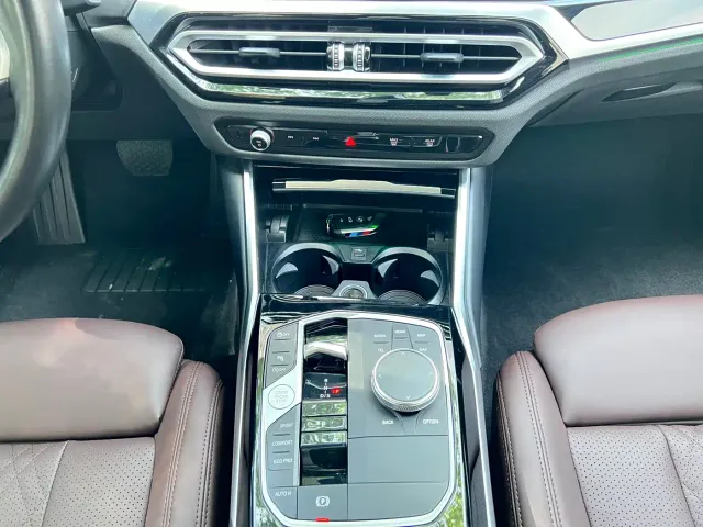 BMW 3 Series — Фото автомобиля 12