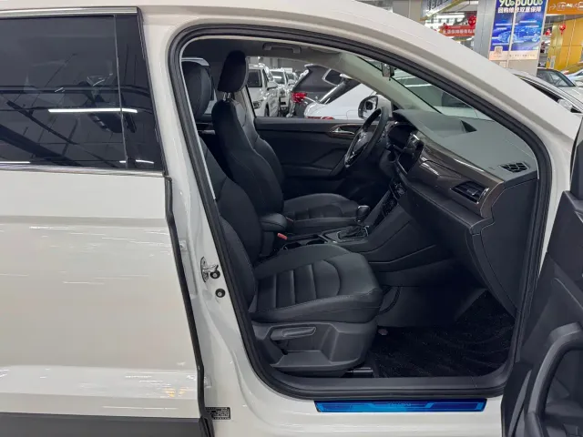 Volkswagen Tharu — Фото автомобиля 11