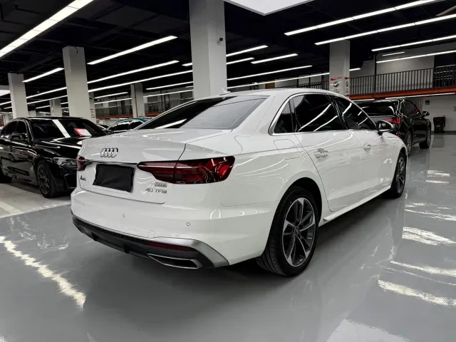 Audi A4L — Фото автомобиля 23