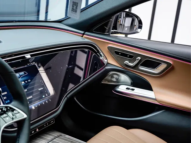 Mercedes-Benz E-Class — Фото автомобиля 15
