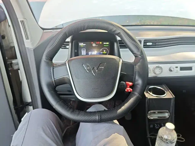 Wuling Hongguang Mini EV — Фото автомобиля 10