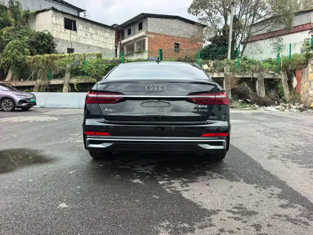 Audi A6L — Фото автомобиля 12