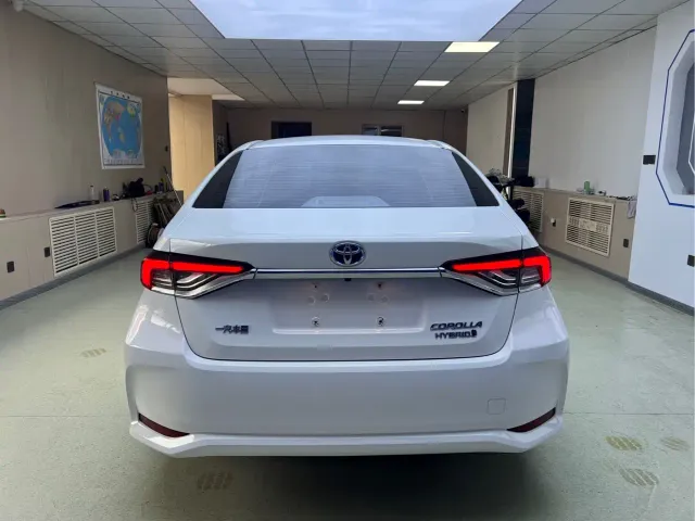 Toyota Corolla — Фото автомобиля 5