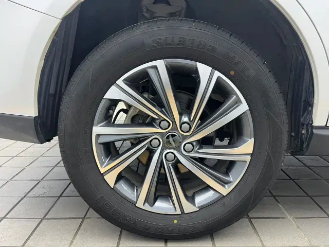 Geely Vision X6 — Фото автомобиля 20