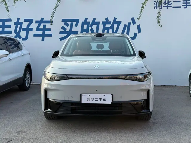Leapmotor C10 — Фото автомобиля 2