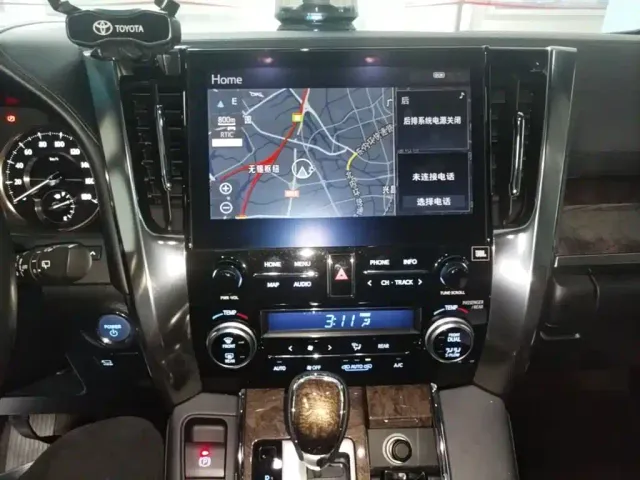 Toyota Vellfire — Фото автомобиля 12