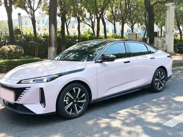 Фотография автомобиля — Changan Lamore