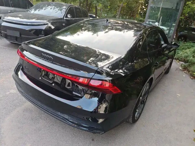 Audi A7L — Фото автомобиля 4
