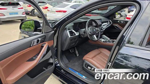 BMW X6 xDrive40i M Sport — Фото автомобиля 10