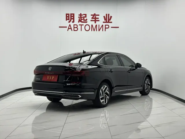Volkswagen Passat — Фото автомобиля 8