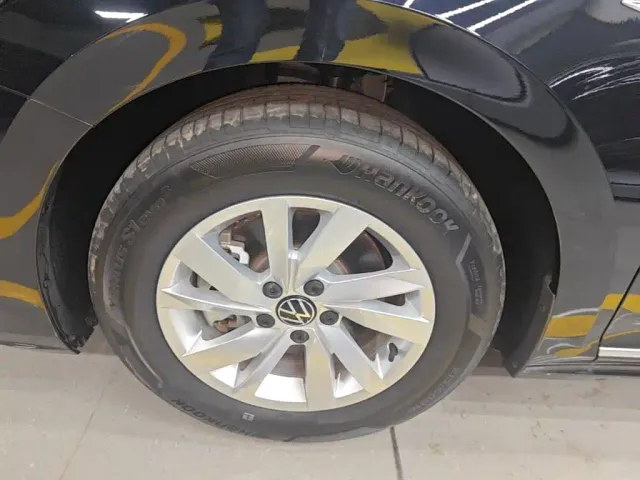 Volkswagen Passat — Фото автомобиля 22