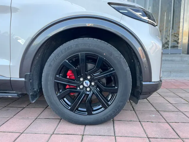 Ford Explorer — Фото автомобиля 24