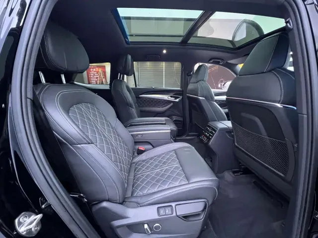 Audi Q6 — Фото автомобиля 8