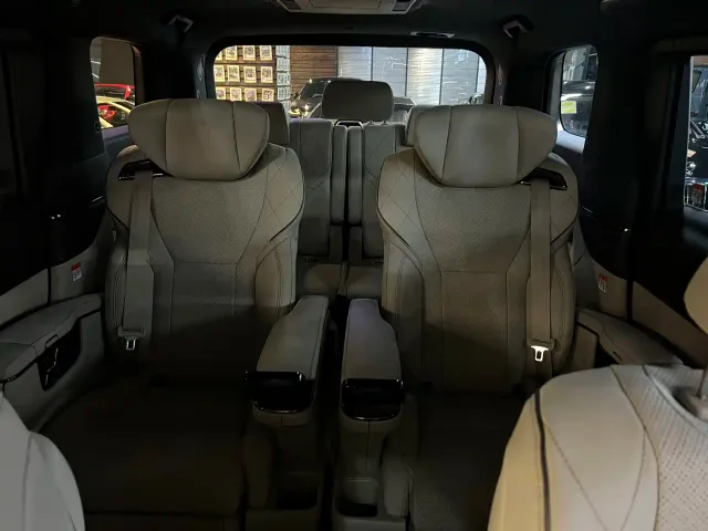 Toyota Alphard — Фото автомобиля 10
