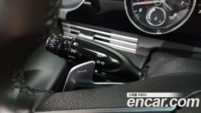 Hyundai Grandeur Новый Grandeur IG 3.0 LPi (Такси) — Фото автомобиля 24
