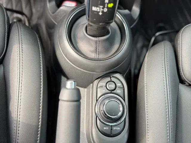 MINI Hatch — Фото автомобиля 16