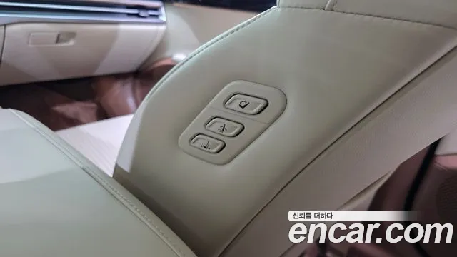 Hyundai Grandeur GN7 — Фото автомобиля 30