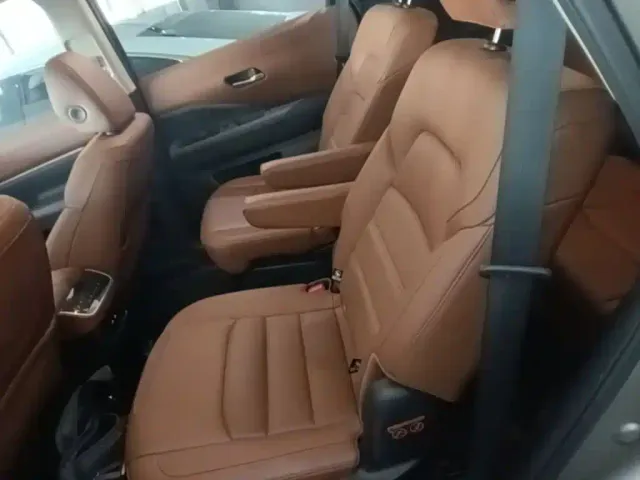 Nissan Terra — Фото автомобиля 16
