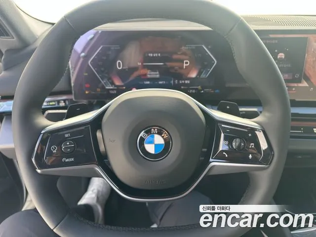 BMW 5 Series G60 — Фото автомобиля 9
