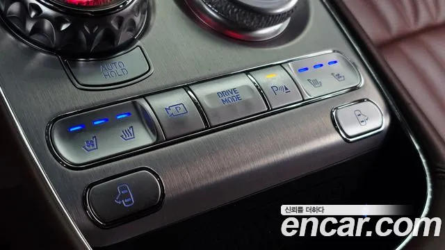Genesis G90 — Фото автомобиля 25