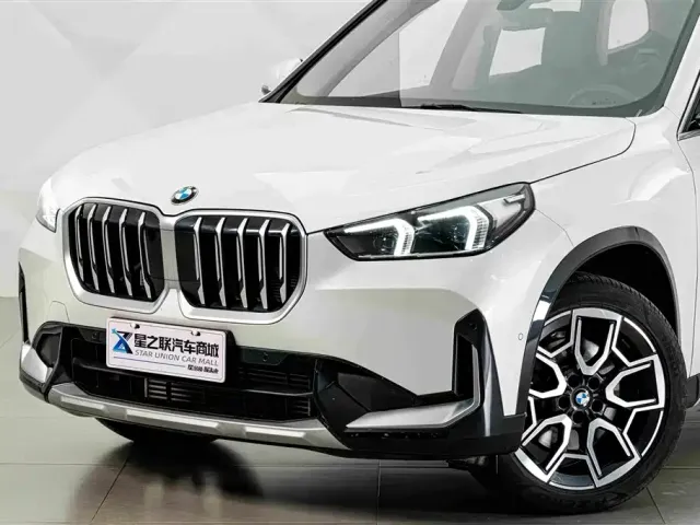 BMW X1 — Фото автомобиля 2