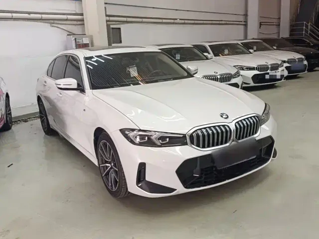 BMW 3 Series — Фото автомобиля 3