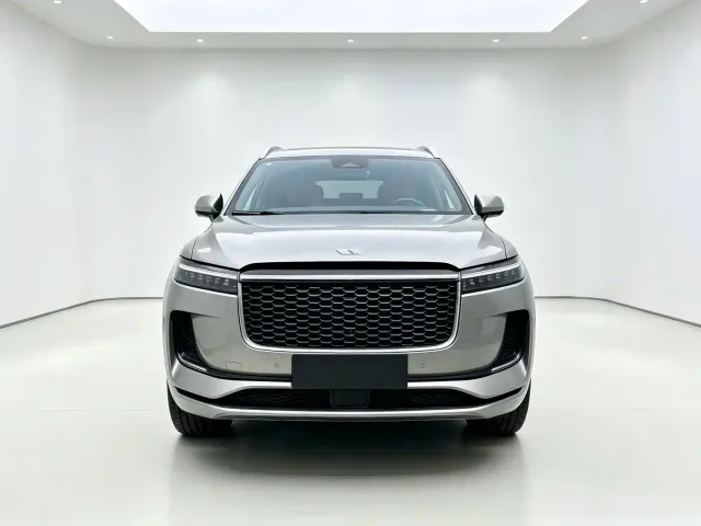 Li Auto ONE — Фото автомобиля 2