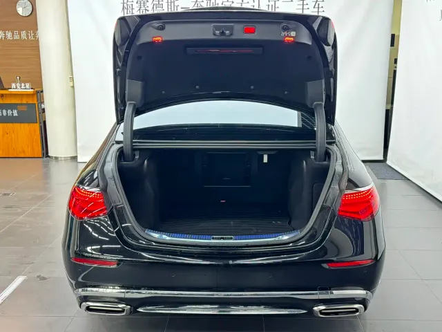 Mercedes-Benz Maybach S-Class — Фото автомобиля 23