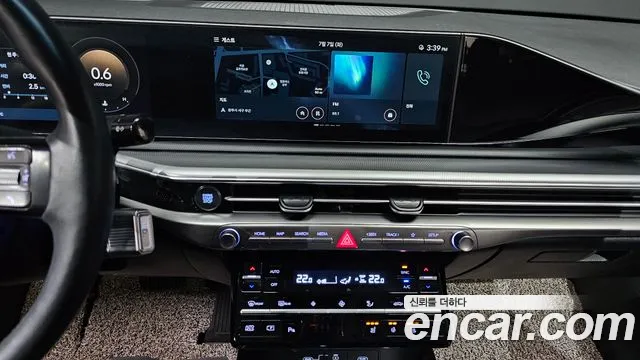Hyundai Grandeur Grandeur (GN7) 2.5 Бензин 2WD — Фото автомобиля 13