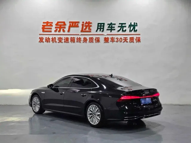 Audi A7L — Фото автомобиля 7